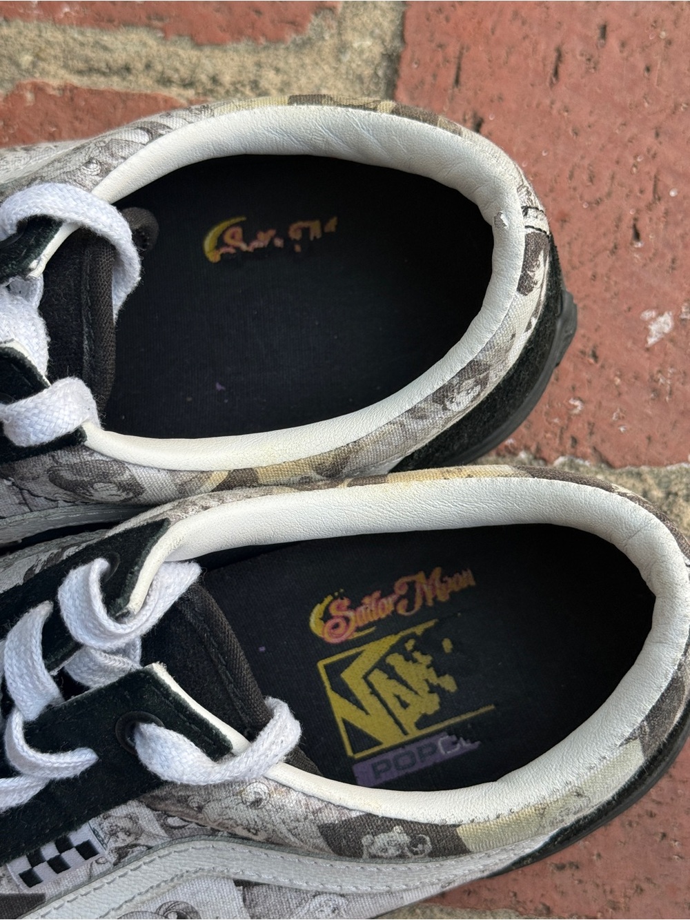 Vans x Sailor Moon Black Low-Top Sneakers Mens size 10.5 - Picture 9 of 12